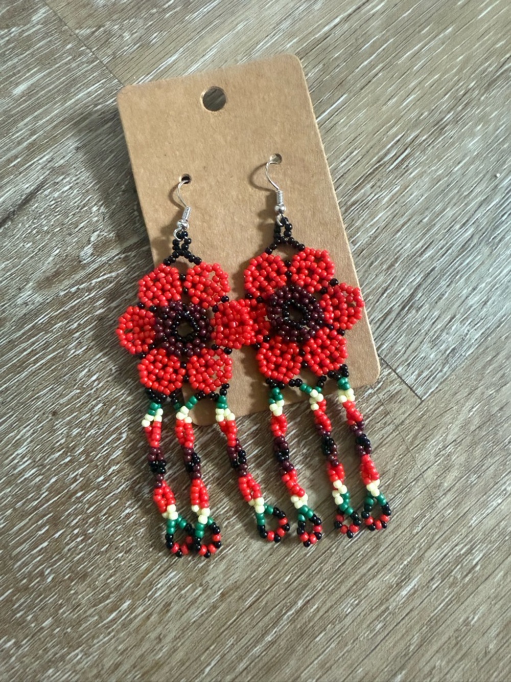 Red daisy Beaded Flower Dangle Earrings - Women Jewelry